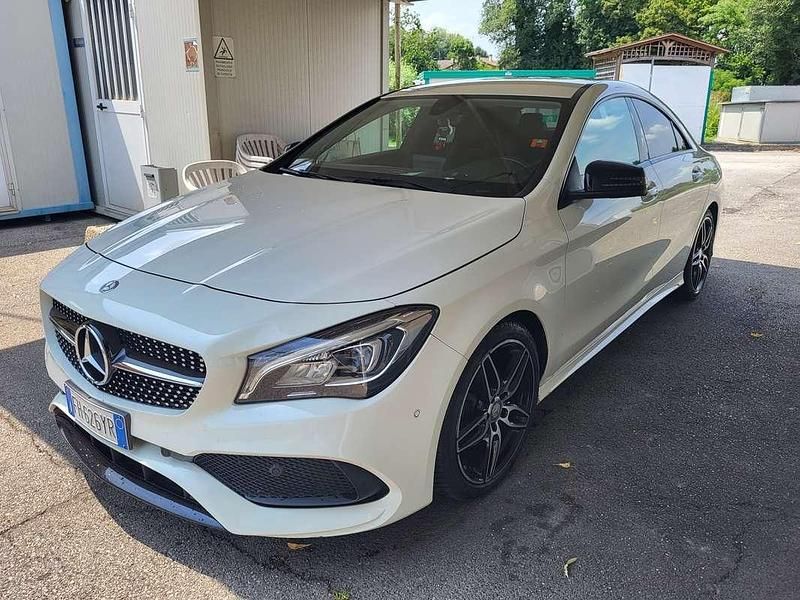 Usata Mercedes CLA200 Premium 136 CV (100 kW) 2017 Berlina