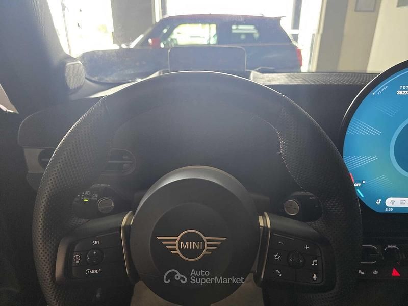 Usata Mini John Cooper Works 204 CV (150 kW) 2024 Nero Utilitaria