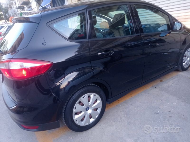 Usata Ford C-MAX 115 CV (84 kW) 2014 Nero Monovolume
