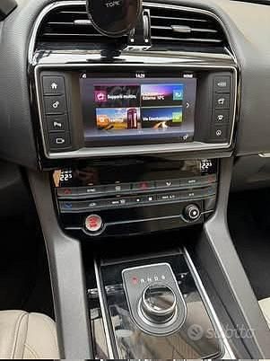 Usata Jaguar F-Pace Prestige 180 CV (132 kW) 2017 SUV