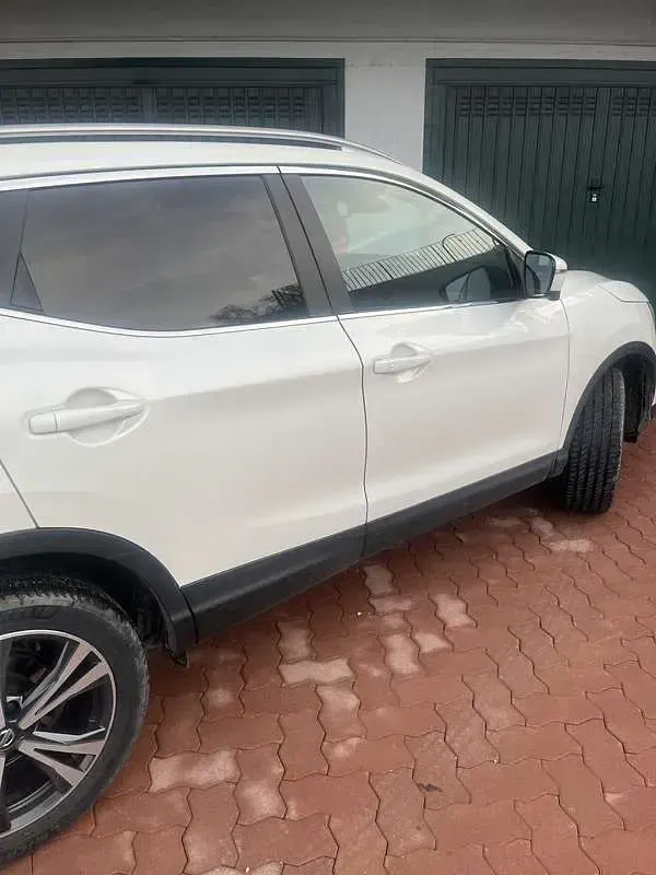 Usata Nissan Qashqai N-Connecta 110 CV (80 kW) 2017 SUV