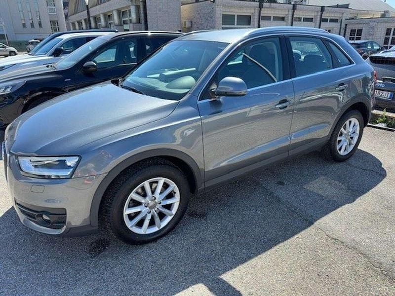 Usata Audi Q3 Advanced Plus 140 CV (102 kW) 2012 Grigio SUV
