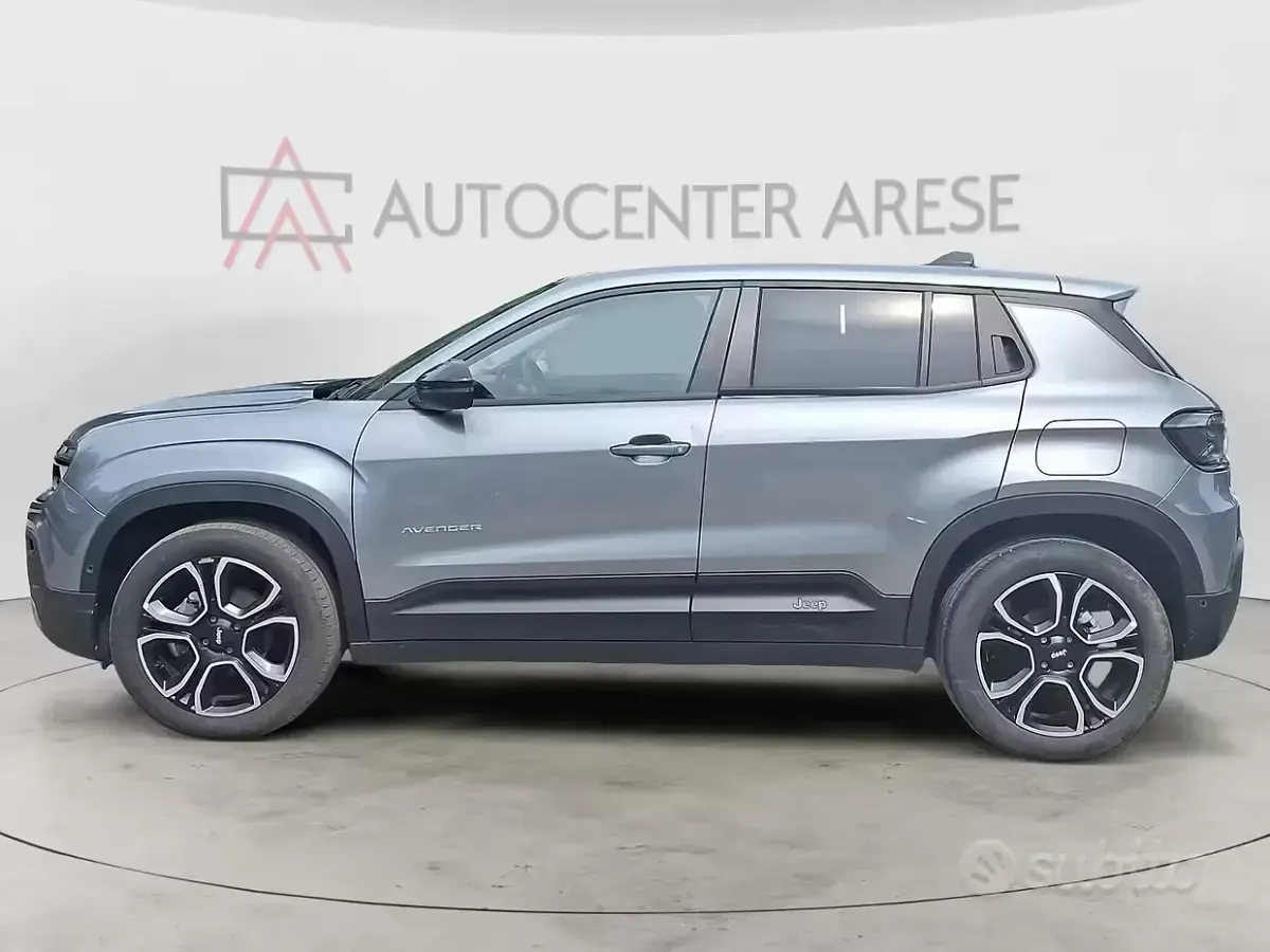 Usata Jeep Avenger Summit 101 CV (74 kW) 2025 Grigio SUV