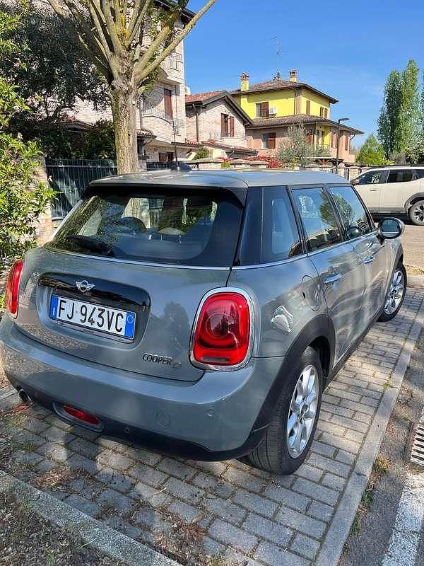 Usata Mini Cooper D Hype 116 CV (85 kW) 2017 Grigio Utilitaria