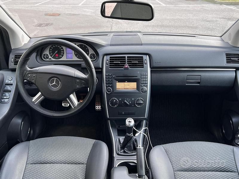 Usata Mercedes B200 116 CV (85 kW) 2009 Monovolume