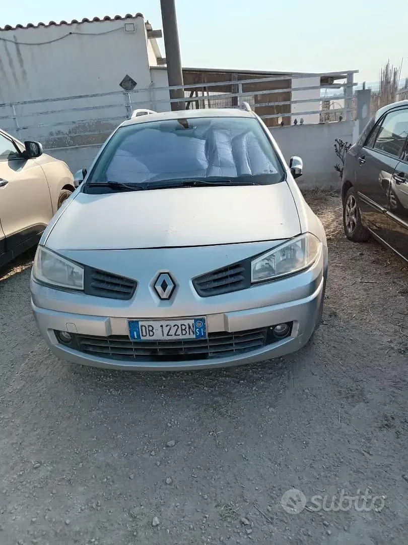 Usata Renault Mégane 100 CV (73 kW) 2006 Grigio Berlina