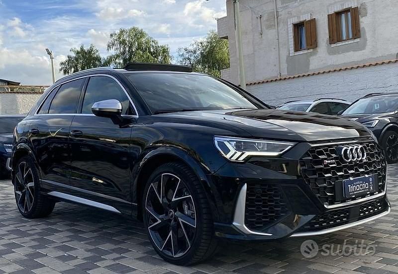 Usata Audi RS Q3 Ambiente 400 CV (294 kW) 2022 Nero SUV