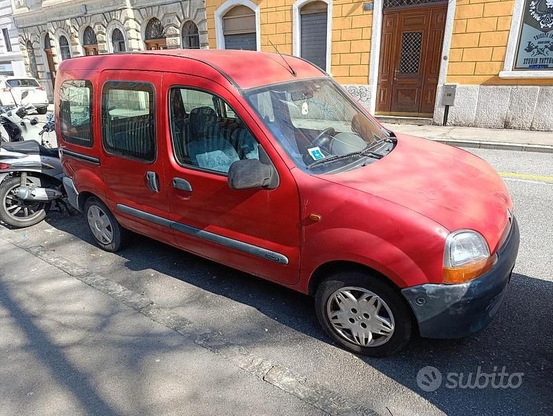 Usata Renault Kangoo 1999 Rosso Monovolume