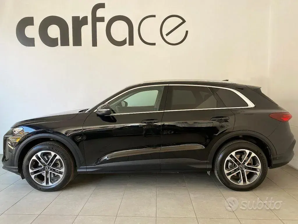 Begagnad Audi Q5 S-Line 204 HK (150 kW) 2025 Svart SUV