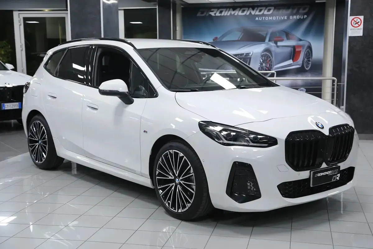 Usata BMW 218 Active Tourer M Sport 150 CV (110 kW) 2024 Bianco Monovolume