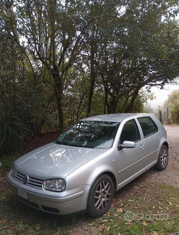 Grigio Usata 2003 VW Golf Tre volumi | 6000 € - Immagine 1/4