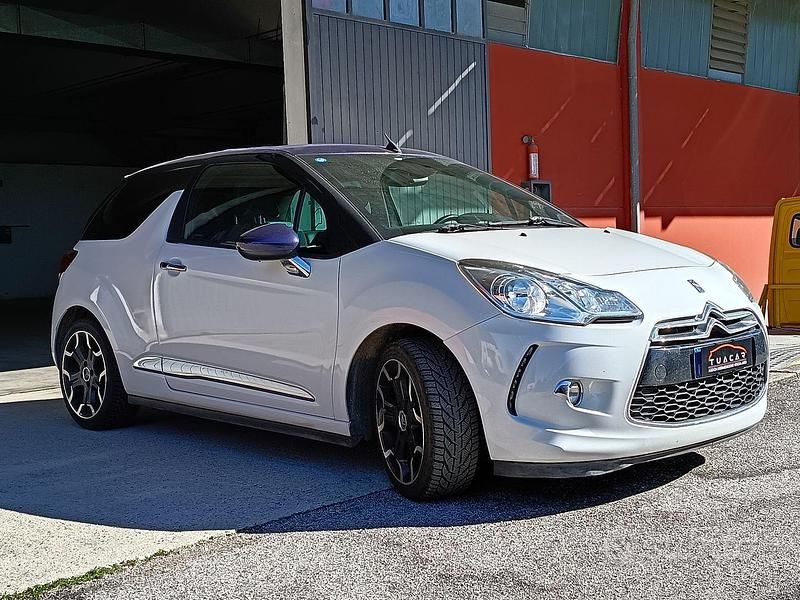 Usata DS Automobiles DS3 Sport Chic 99 CV (72 kW) 2014 Bianco Cabrio
