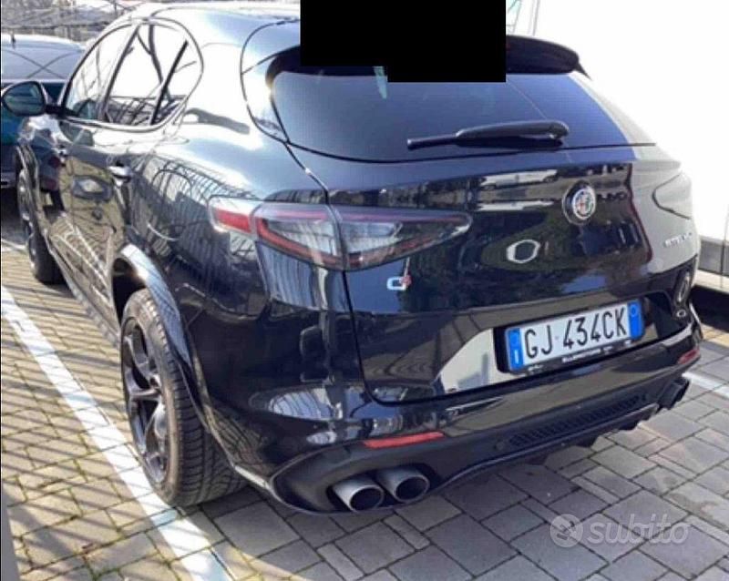 Usata Alfa Romeo Stelvio Quadrifoglio 510 CV (375 kW) 2022 Nero SUV