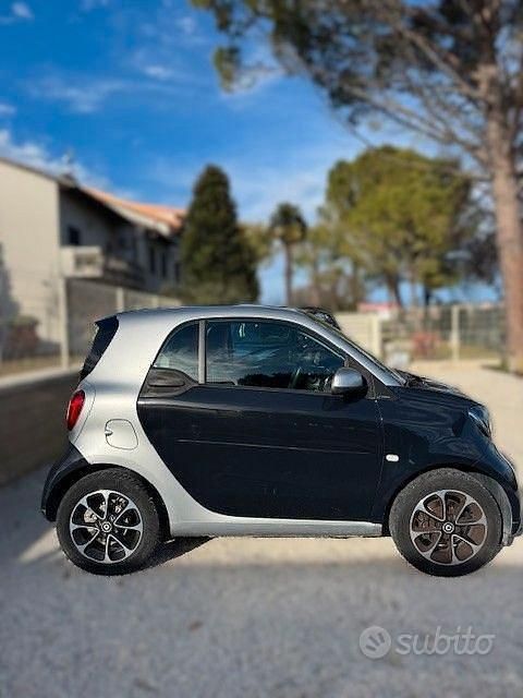 Usata Smart ForTwo Coupé Passion 71 CV (52 kW) 2016 Nero Coupé
