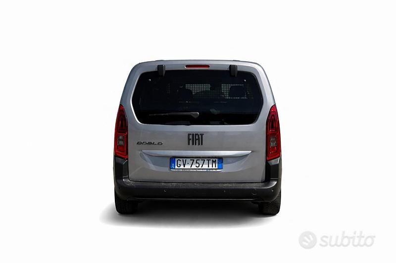 Usata Fiat Doblò 131 CV (96 kW) 2024 Grigio Monovolume