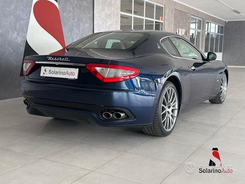 Usata Maserati Granturismo 439 CV (322 kW) 2009 Blu Coupé