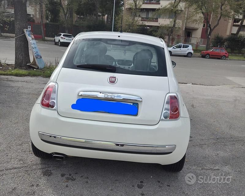 Usata Fiat 500 Lounge 95 CV (69 kW) 2011 Bianco Utilitaria