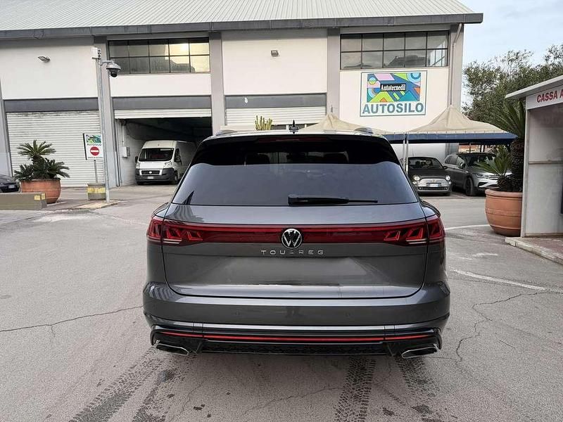 Usata VW Touareg R-line 286 CV (210 kW) 2024 SUV