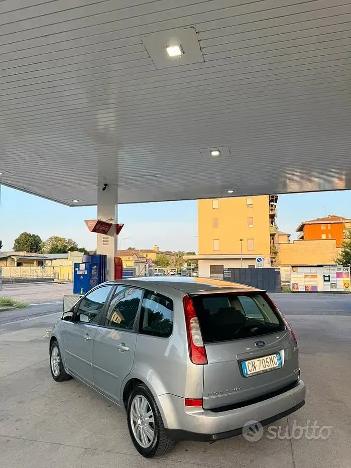 Usata Ford C-MAX 109 CV (80 kW) 2004 Grigio Monovolume