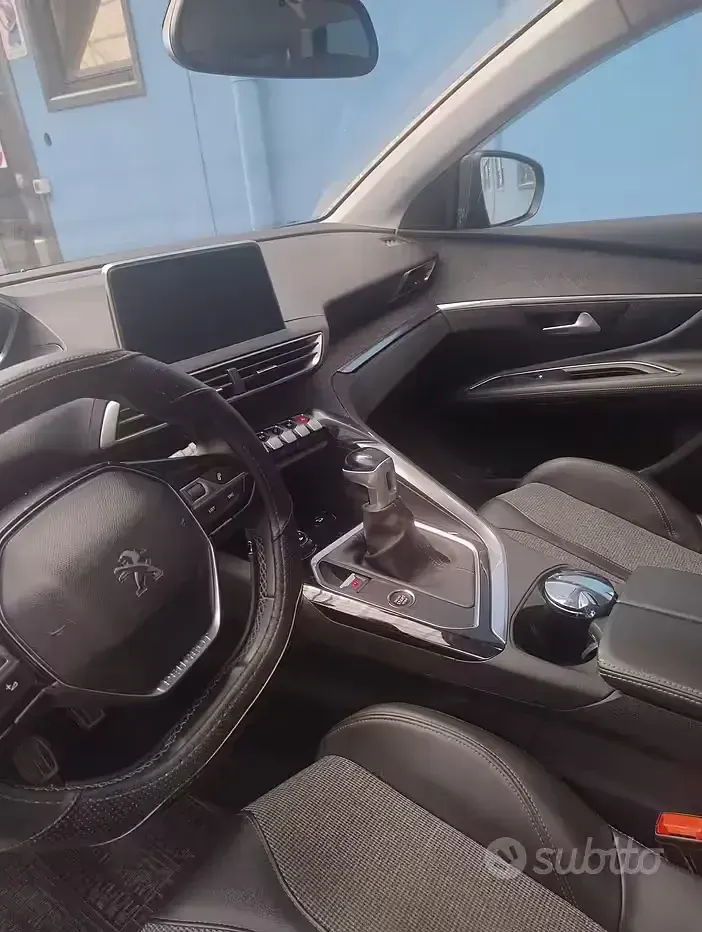 Usata Peugeot 3008 131 CV (96 kW) 2020 Verde SUV