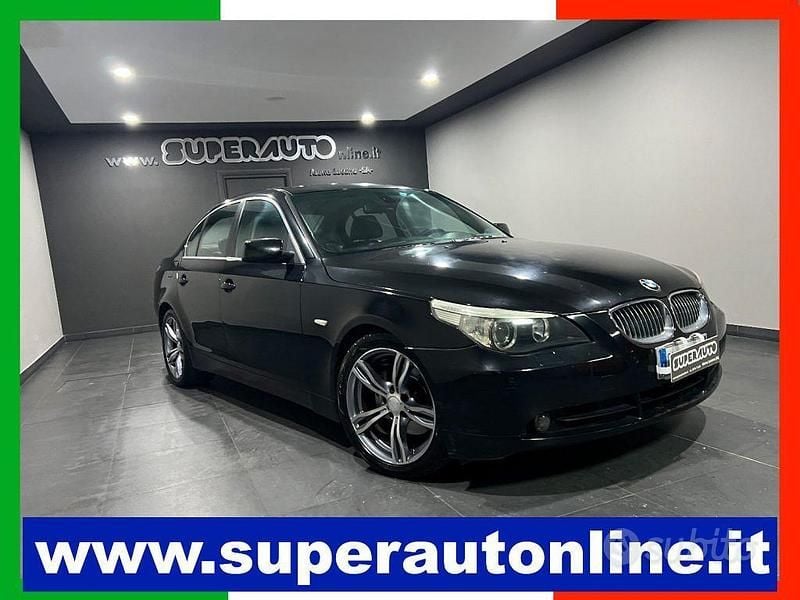 Nero Usata 2003 BMW 530 Tre volumi | 2500 € (Super prezzo) - Immagine 1/4