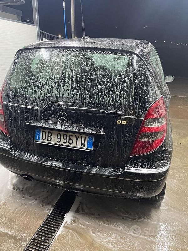 Usata Mercedes A180 109 CV (80 kW) 2006 Nero Monovolume