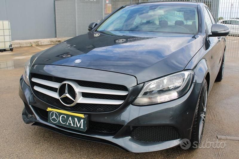 Usata Mercedes C180 Business 116 CV (85 kW) 2016 Grigio Berlina