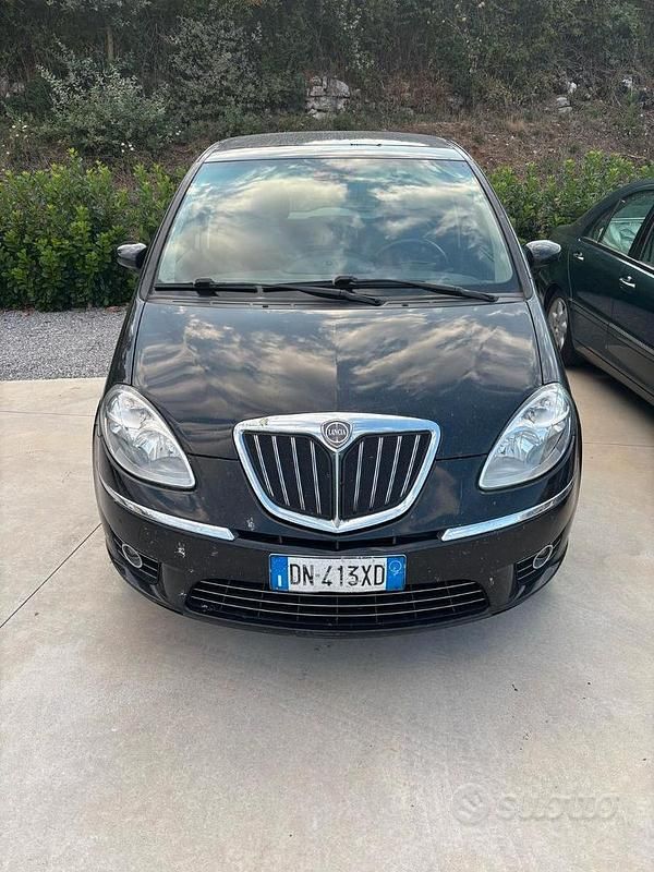 Nero Usata 2008 Lancia Musa Monovolume | 3500 € (Molto cara) - Immagine 1/4