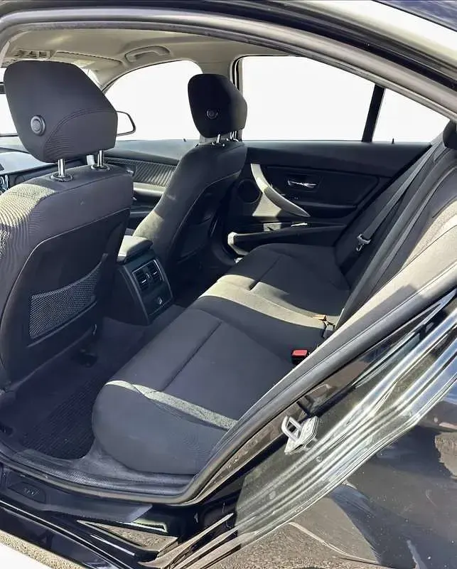 Usata BMW 316 Advantage 116 CV (85 kW) 2017 Nero Berlina