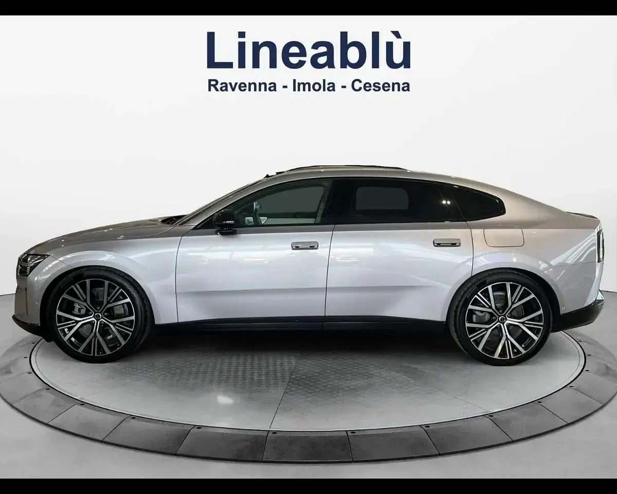 Nuova Volvo ES90 Ultra 139 kW (190 CV) 2026 Aurora silver Berlina