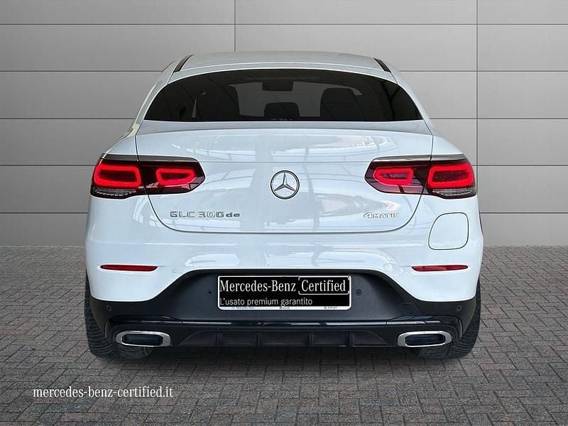 Usata Mercedes GLC300 Premium 194 CV (142 kW) 2021 Coupé