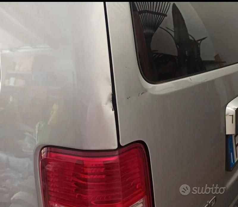 Usata Dodge Nitro SXT 177 CV (130 kW) 2008 Grigio SUV