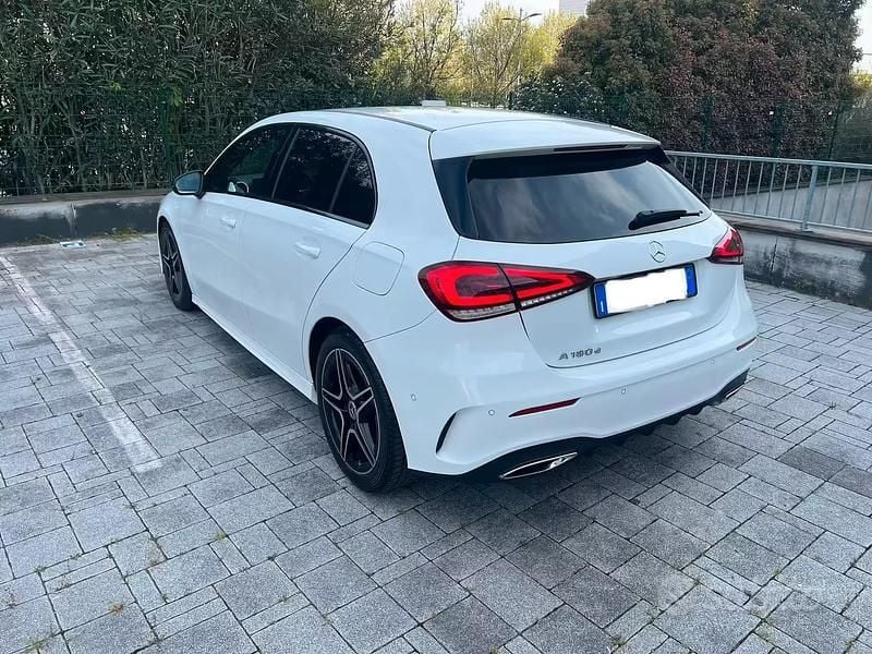Usata Mercedes A180 Premium 136 CV (100 kW) 2022 Bianco Berlina