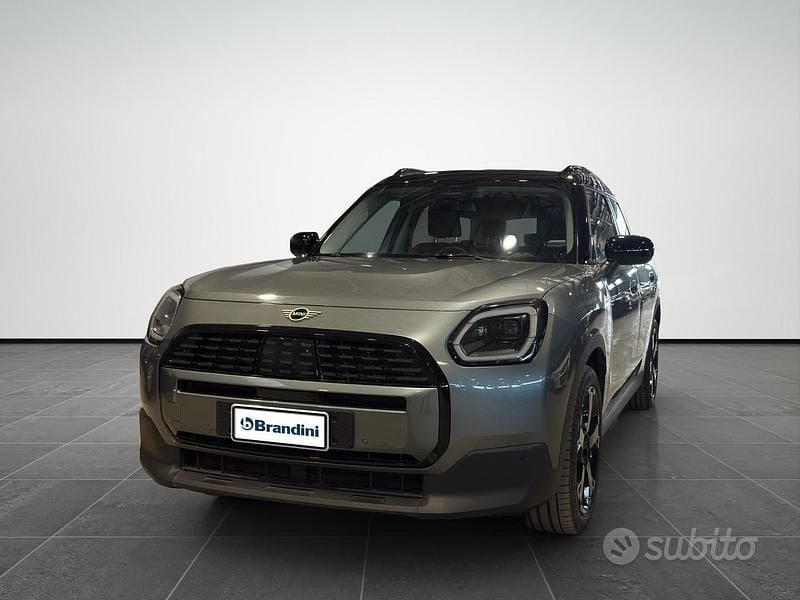 Usata Mini Countryman Classic 163 CV (119 kW) 2025 Smokey green SUV