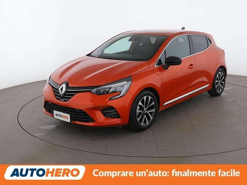 Usata Renault Clio V Techno 94 CV (69 kW) 2022 Arancione Utilitaria