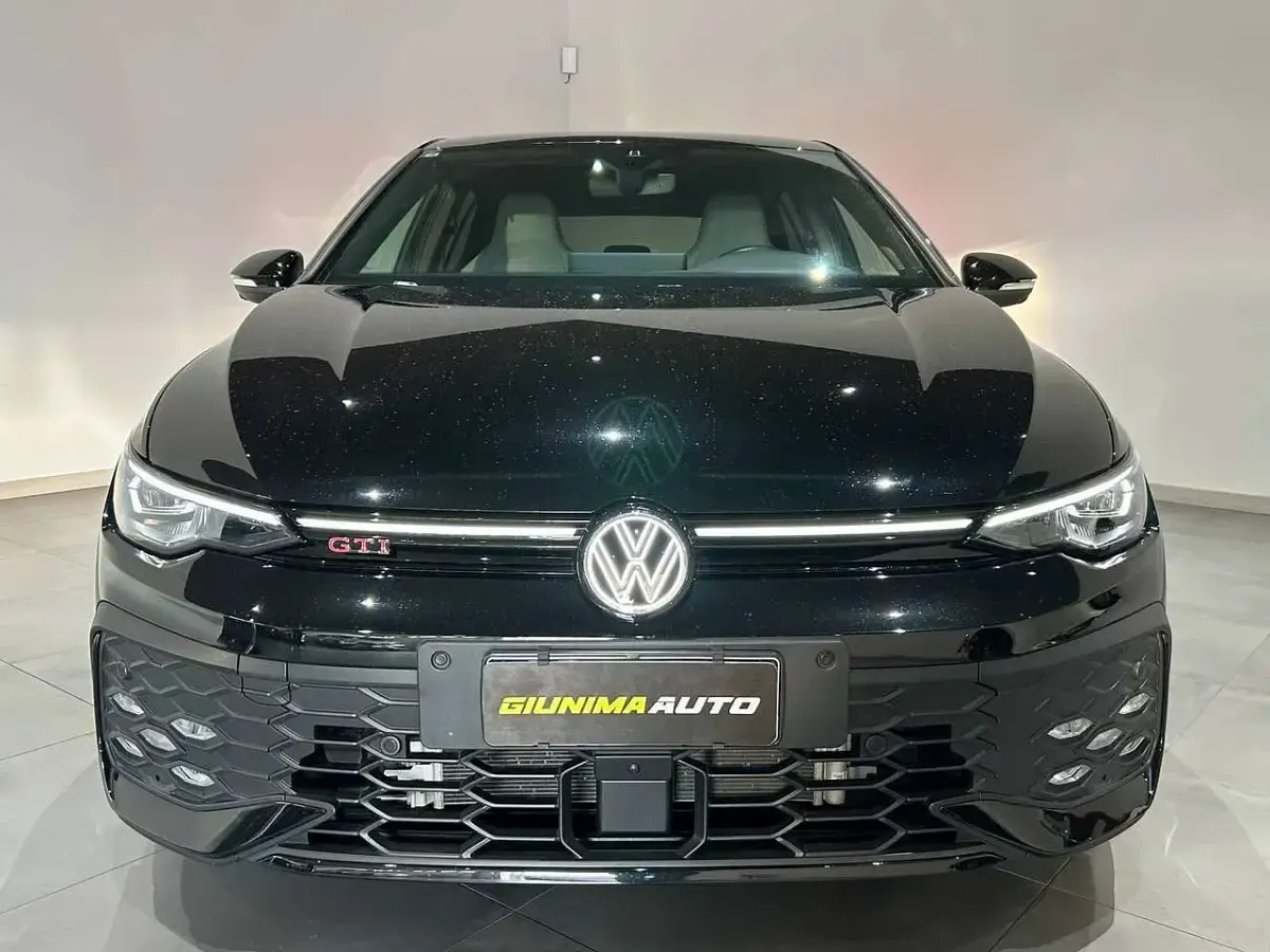 Usata VW Golf VIII GTI 265 CV (194 kW) 2025 Nero Berlina