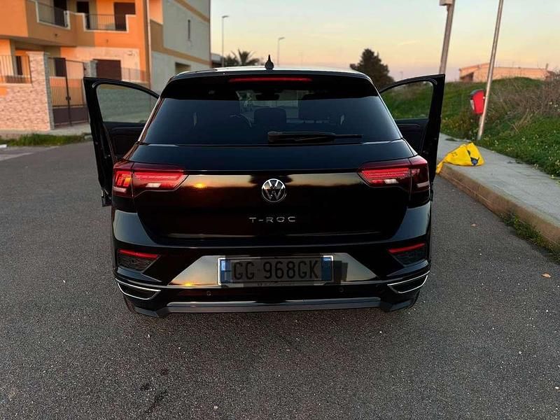 Usata VW T-Roc Sportline 150 CV (110 kW) 2021 Nero SUV