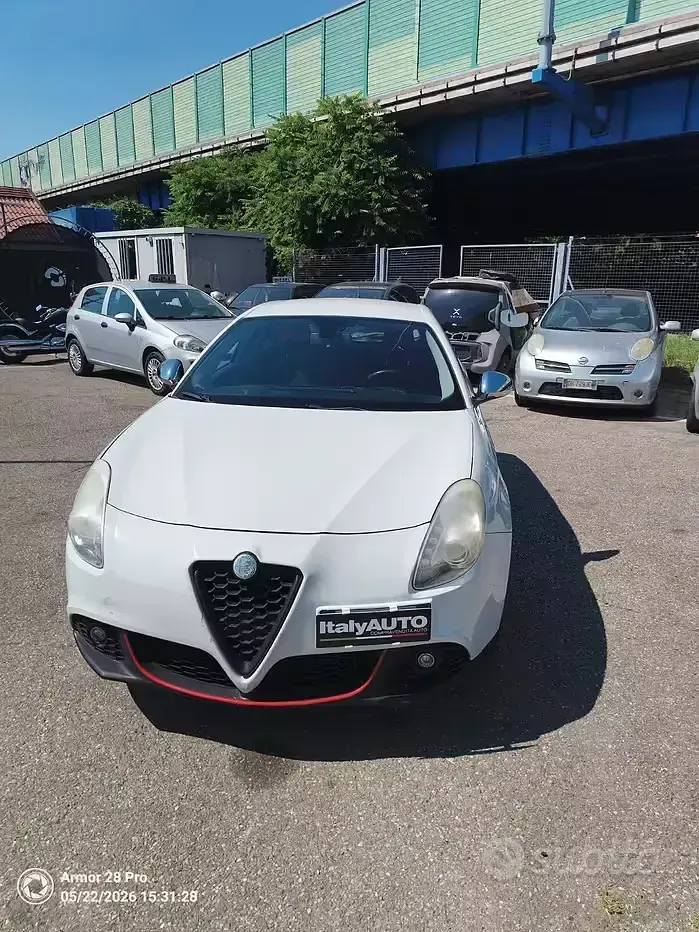 Usata Alfa Romeo Giulietta Progression 105 CV (77 kW) 2014 Bianco Utilitaria
