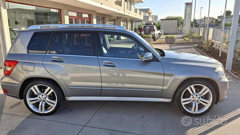 Usata Mercedes GLK220 2011 Grigio SUV