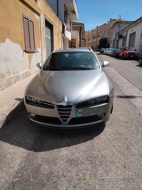 Usata Alfa Romeo 159 170 CV (125 kW) 2009 Grigio Berlina