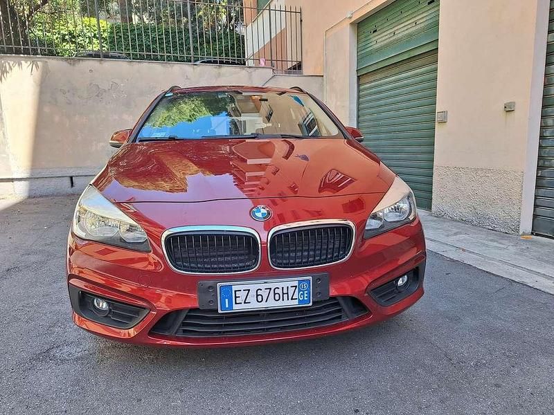 Usata BMW 218 Active Tourer Advantage 150 CV (110 kW) 2015 Rosso Monovolume