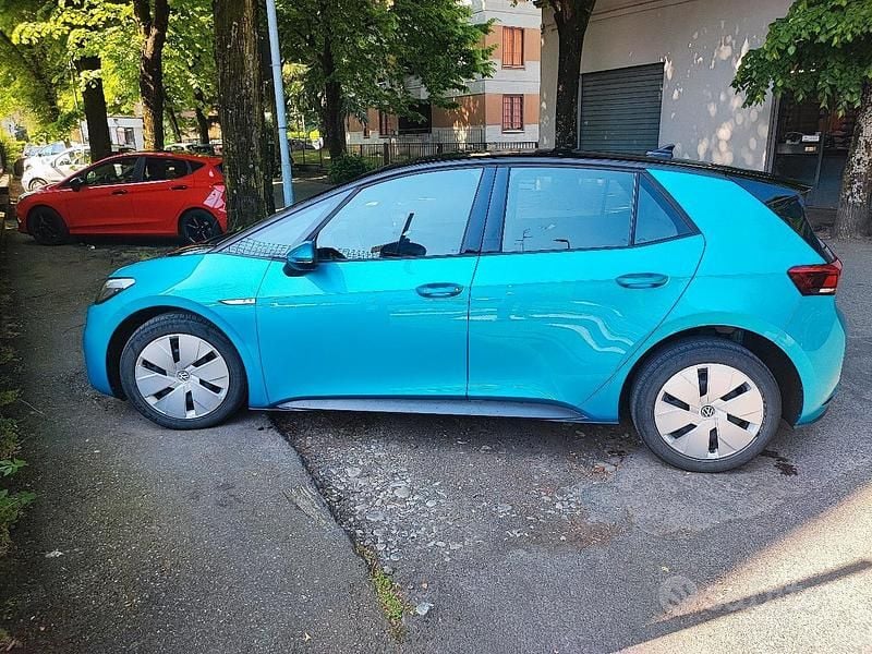 Usata 2021 VW ID.3 Pro Performance Utilitaria | 20.000 € (Buon prezzo) - Immagine 1/4
