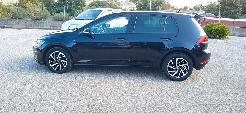 Usata VW Golf VII Executive 115 CV (84 kW) 2019 Nero Berlina