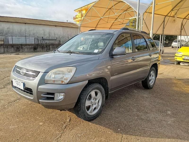Usata Kia Sportage Active 141 CV (103 kW) 2007 Grigio SUV