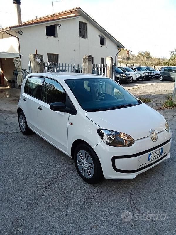 Usata VW up! Move 68 CV (50 kW) 2015 Bianco Utilitaria