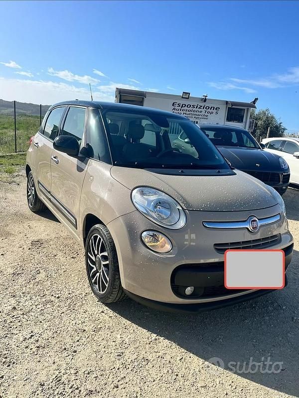 Usata Fiat 500L Lounge 105 CV (77 kW) 2014 Beige Monovolume