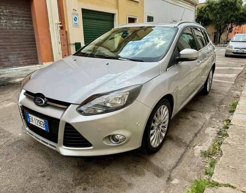 Usata Ford Focus Titanium 116 CV (85 kW) 2011 Argento Station wagon