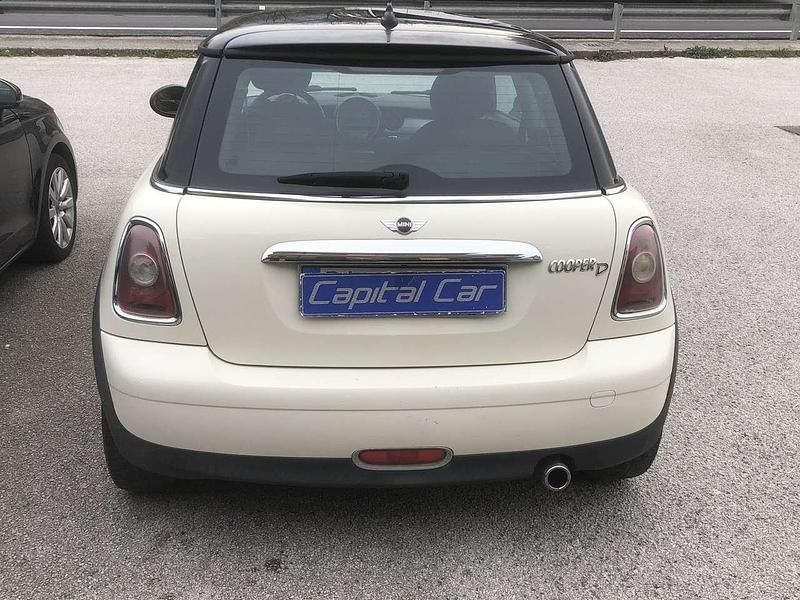 Usata Mini Cooper D 109 CV (80 kW) 2008 Beige Utilitaria