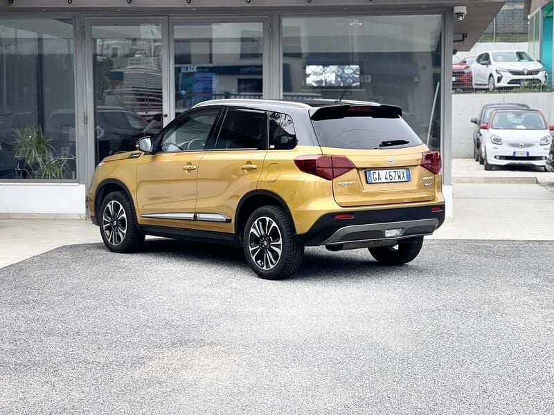 Usata Suzuki Vitara 129 CV (94 kW) 2020 Marrone SUV