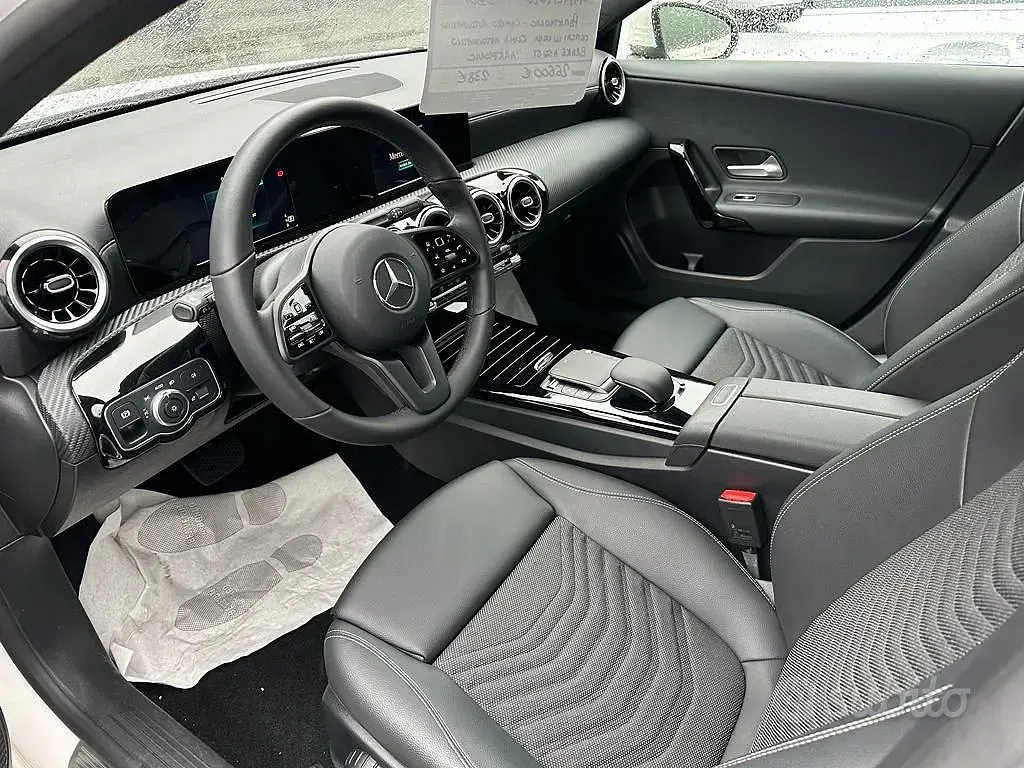 Occasion Mercedes A180 Business 136 ch (100 kW) 2020 Blanc Berline